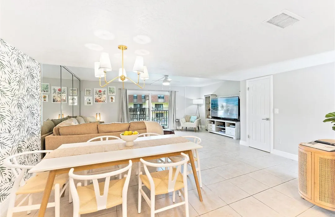 Cocoa Beach Club - Oceanfront Condos With Pool Next To Pier And Port Canaveral-1